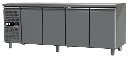 K+T Kühltisch GN 2/3, Korpushöhe 700 mm, abgekantete Arbeitsplatte, 4 Abteile, steckerfertig