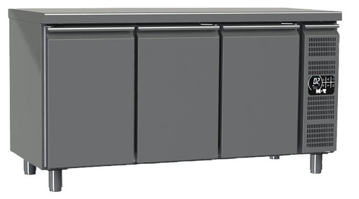 K+T Kühltisch EN 600 x 400, Korpushöhe 700 mm, abgekantete Arbeitsplatte, 3 Abteile, Zentralkühlung